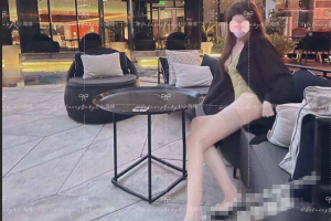 推特清纯反差女神「海绵爸爸」订制 32V 福利合集 户外露出群  全能女神