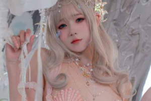 B 站 黏黏团子兔 / 咬一口兔娘 四月订制合集 / 丝袜美腿 /cosplay 制服