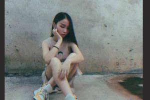 广西南宁 98 年英语老实开设补习班 学生家长以请客吃饭为由 被下药玩弄！