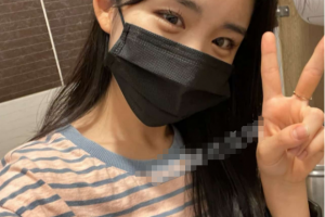 #韩国 高颜值小情侣啪啪自拍 #  小姐姐身材极品 给一脸也没生气 还帮忙