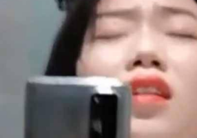 浙江传媒学院 美女大学生班花「李子玥」与同居男友自拍泄露  【22 分钟完整版】