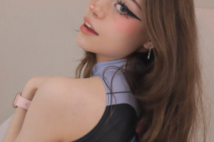 人气网红“hannahowo”