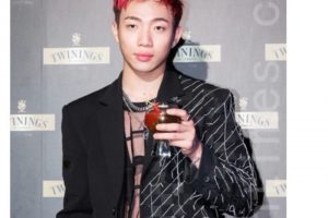 台湾创作歌手陈奕凡