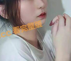 为了买 iPhone 14 登上灵动岛 超萌傻妹和网友被偷录