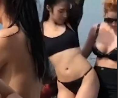 游艇Y趴 7 分钟！ “别拍我 粉丝能认出来！” 深圳游艇会趴聚会   有钱人真会玩！