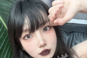 抖音『xiaogualu』实锤福利  小蓝鸟同名