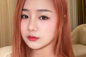 极品姐妹花  一男三女的可太爽了