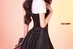 最近很火的抖音带货卖货丝袜主播 身高178