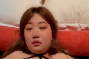 嬳妹达人汤先生在 哈尔滨出差之余 面基女大学生网友