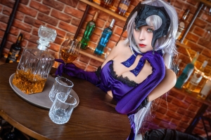 1狮 酒吧黑贞德