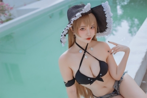 二佐Nisa 碧蓝航线让巴尔泳装