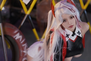 小仓千代w 舰长赛车欧根