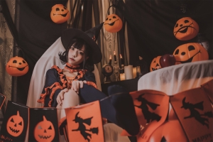 白易子教主 万圣节魔女