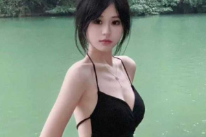 瓜友真实分享过的中专妹 黄子仪 现在厦门酒吧驻唱