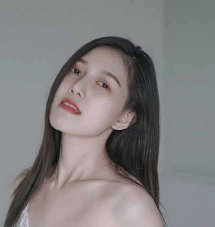 泰国甜美清纯极品身材的大学生 ndream