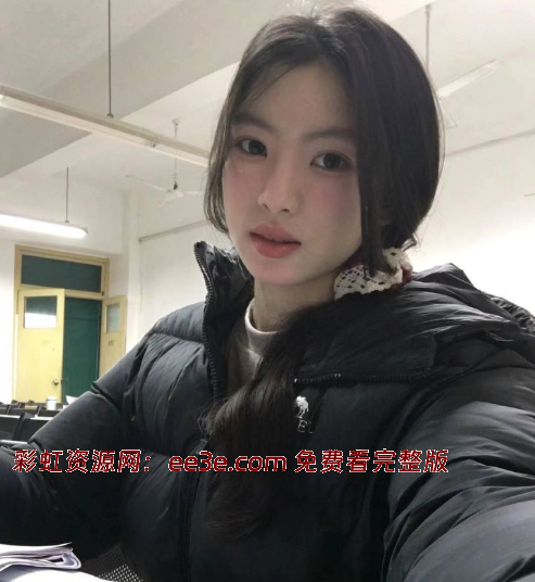 湖南清纯学生妹 与黄毛做视频曝光 身材娇小