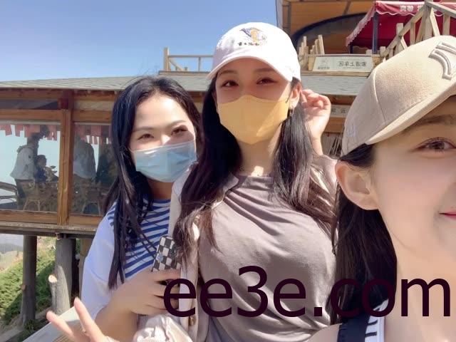 抖音网红奶雯微密圈，资讯与福利的聚集地