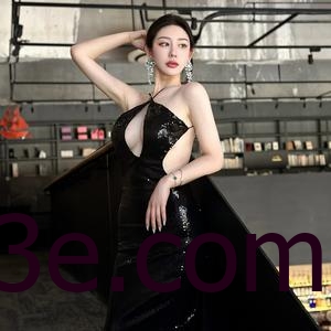 不爱笑的赛琳微密圈作品揭秘，背后的故事