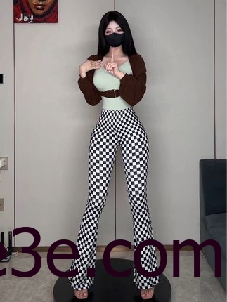 阿尔卑香小狗子微密圈记录，华丽风采吸引眼球