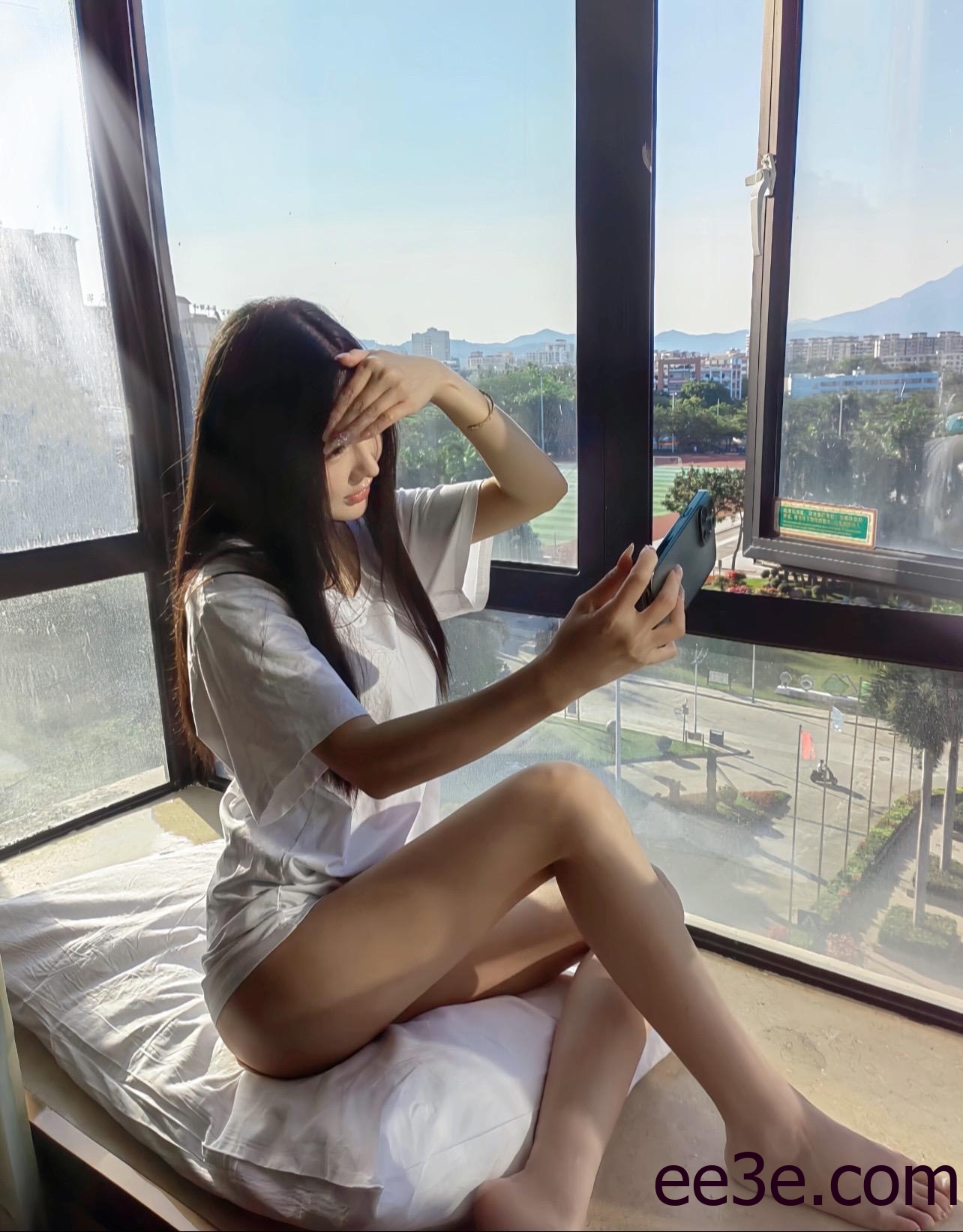 夏天的小雪微密圈更新内容，最新视频与图片资源一网打尽