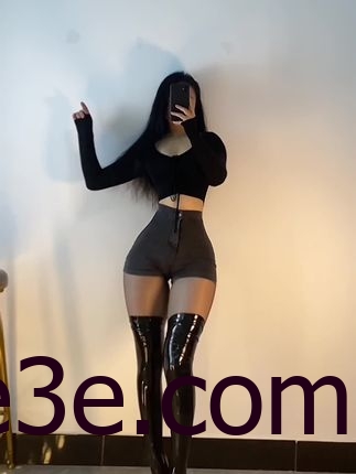 俏妞qiaoniuTT微密圈内的精美图集，尽在其中