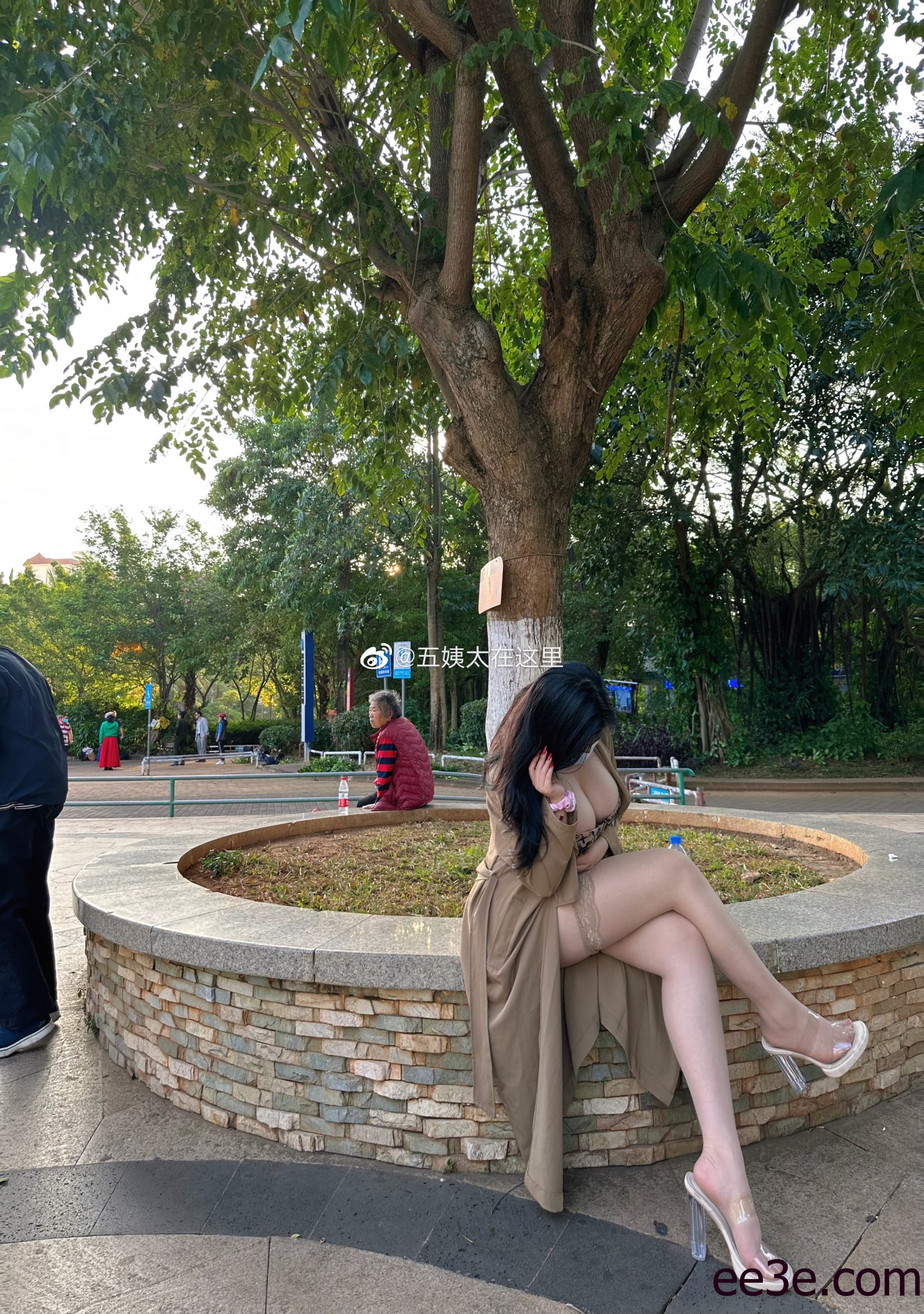 迷人的五姨太微密圈资源值得付费吗，探讨颜值博主圈子的真实性