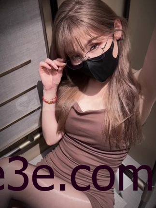 Callmecandy微密圈丝袜体验，尽享她的迷人足部