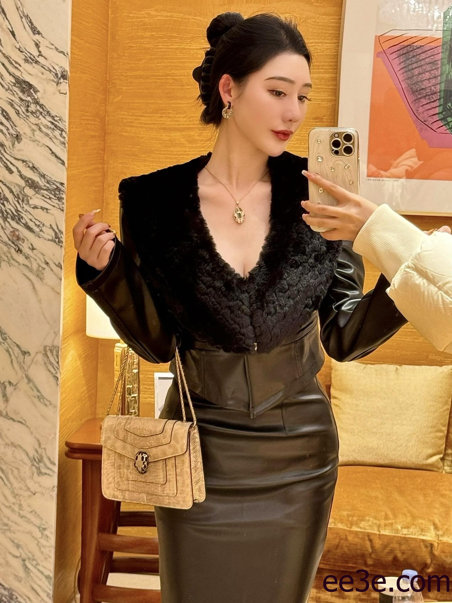 不爱笑的赛琳微密圈写真合集，持续更新中