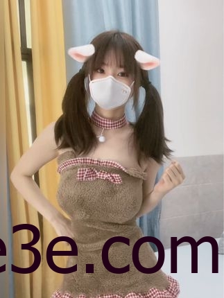 给乔买裙子沉浸在微密圈作品文化中，体验传统与现代的完美融合