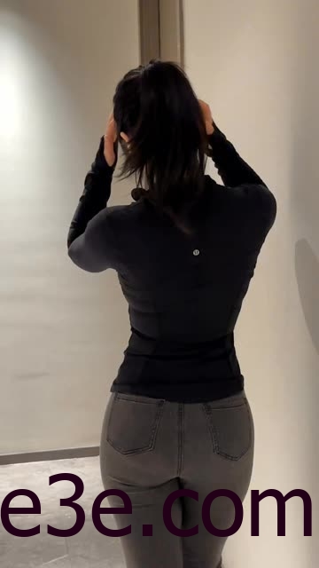 詹詹0220微密圈作品图汇总穿搭梗解析解析最新时尚潮流，穿搭与微密作品的深度融合