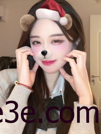 轩子巨二兔微博晒剧照，穿着亮点引发关注