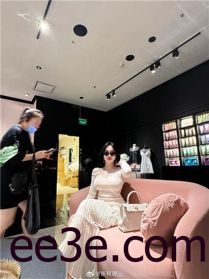 张鑫baby微密圈系列图片合集随包视频尽显独特风采，全面解读视觉盛宴