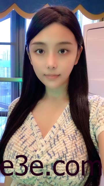 抖音奶雯微密圈照片合集，微笑的文文weme圈视频汇总