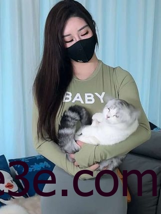 抖音网红杉杉火辣身材曝光，微密圈作品超辣照片大揭秘