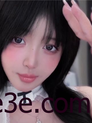 阿尔卑香小狗子微密圈的独家风格，用照片记录她的成长