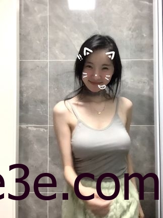 抖音颜值博主任智桃微密圈资源，智桃Lucky的水蜜桃般童颜超吸睛