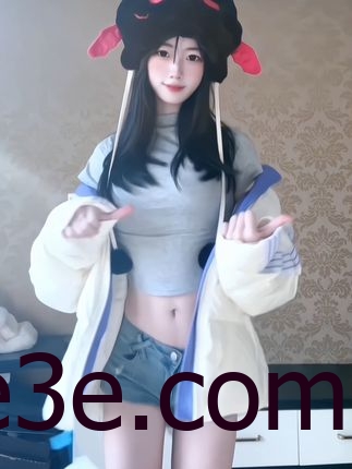 抖音颉颉与猫微密圈作品展示，完美身材与迷人颜值的时尚