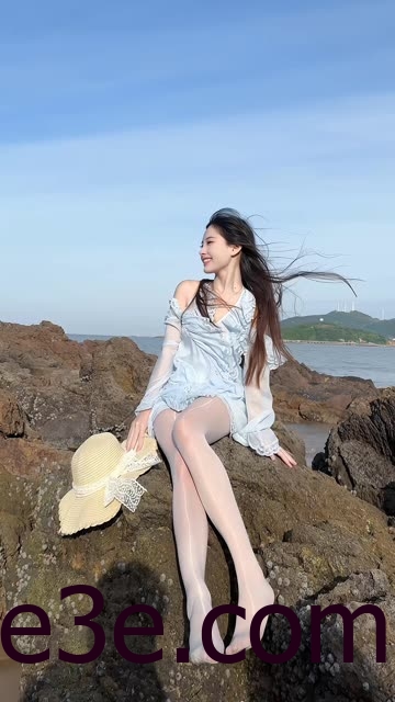 抖音小萌子微密圈最新作品（情趣内衣穿搭展示）