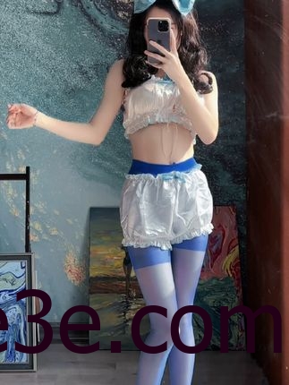 白日做梦微密圈作品资源揭秘独特穿搭风格，性感时尚引爆粉丝狂热