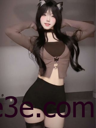 抖音童锣烧微密圈作品图片欣赏，大长腿穿搭展现时尚与美丽的结合