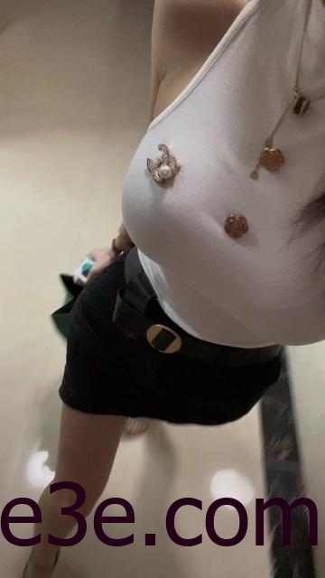 一只佐佐酱点击就看女主播摆烂~揭秘佐佐酱的搞笑瞬间