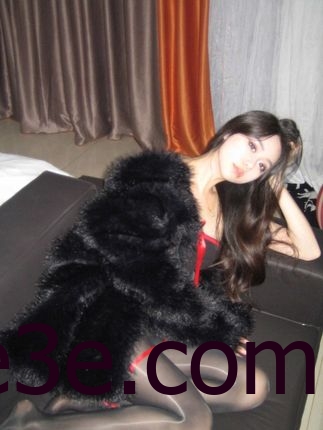 微密网红Sia不吃鱼，姿势越怪照片越爱