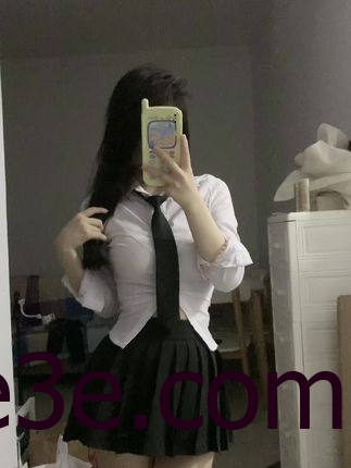 抖音小芋泥微密圈作品解析，她的付费资源值得观看吗？