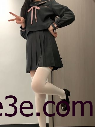 林扣弦微密圈视频照片合集，探索她的清新与性感