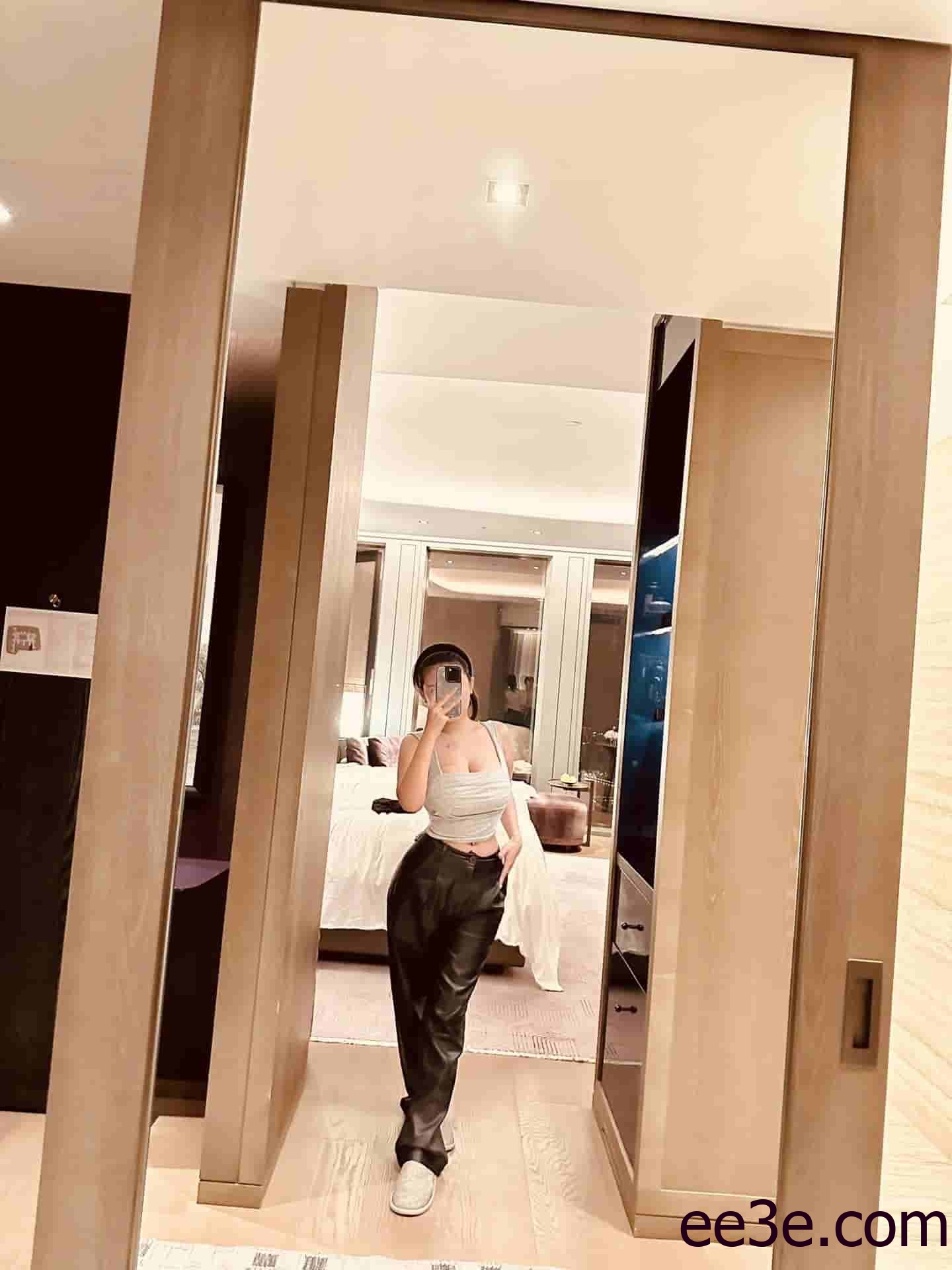 抖音美女可馨耶微密圈作品包资源，清新颜值与绚丽光芒的交融