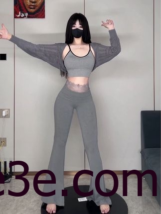 夏日女神阿尔卑香小狗子微密圈作品资源，穿搭指南与时尚心机大揭秘