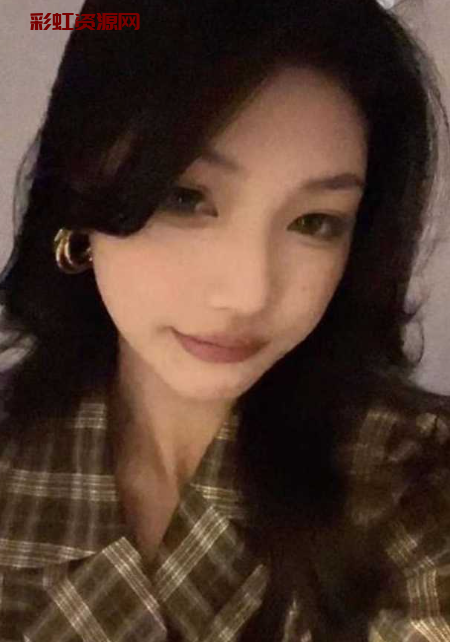 17 岁高中生 许悦