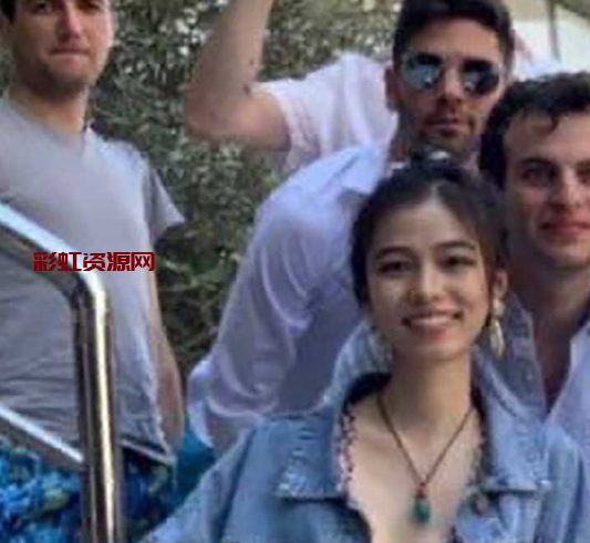 上海美术学院女留学生 卢美婷 反差