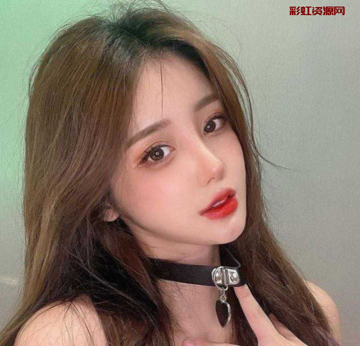 颜值超高得微博小网红！！！】微博反差「软软兔呀」和