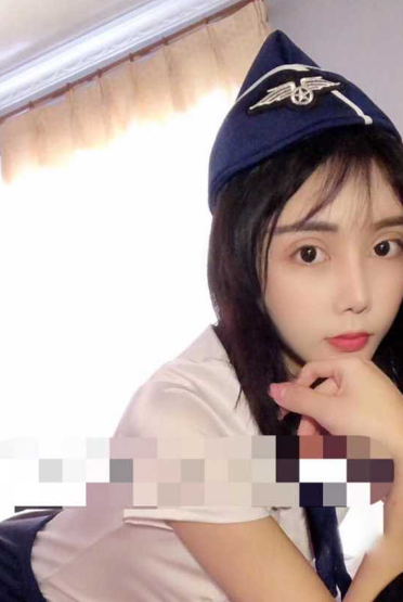 摊摊精选 高颜值上海小网红主播 以前做